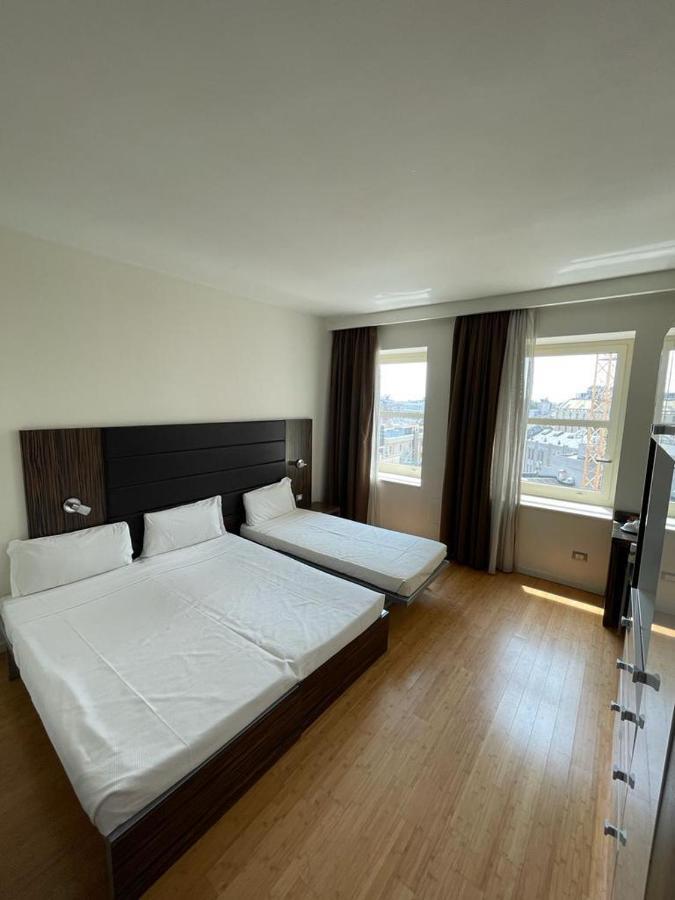 Ih Hotels Milano Centrale Guest House Luaran gambar
