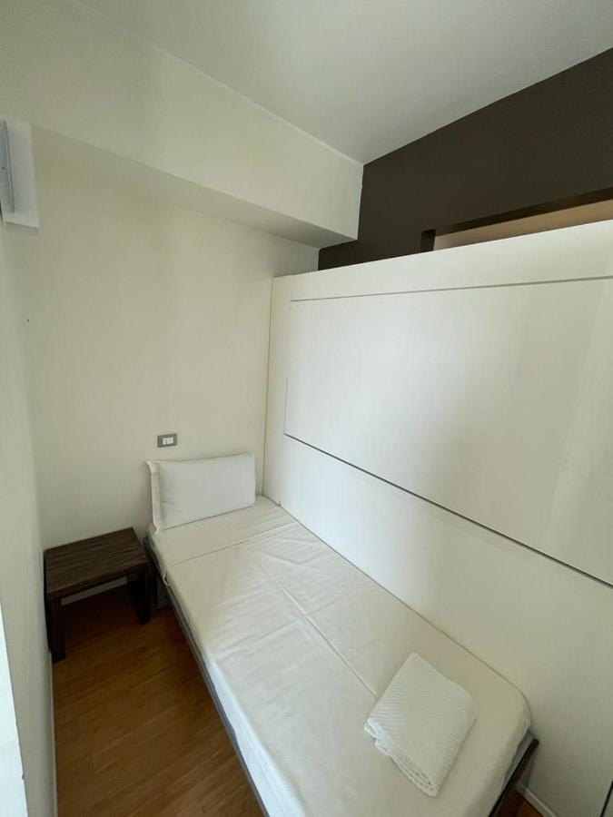 Ih Hotels Milano Centrale Guest House Luaran gambar