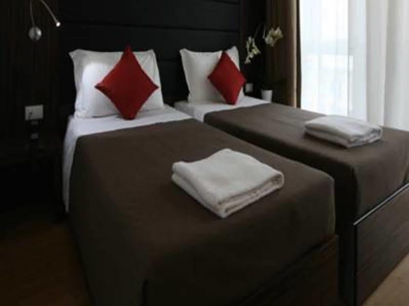 Ih Hotels Milano Centrale Guest House Luaran gambar